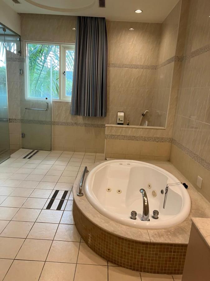 Lisa Motel Cao Hùng Ngoại thất bức ảnh
