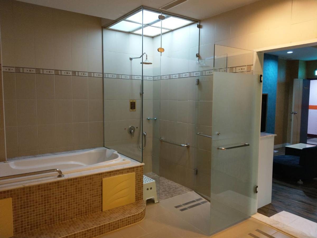 Lisa Motel Cao Hùng Ngoại thất bức ảnh